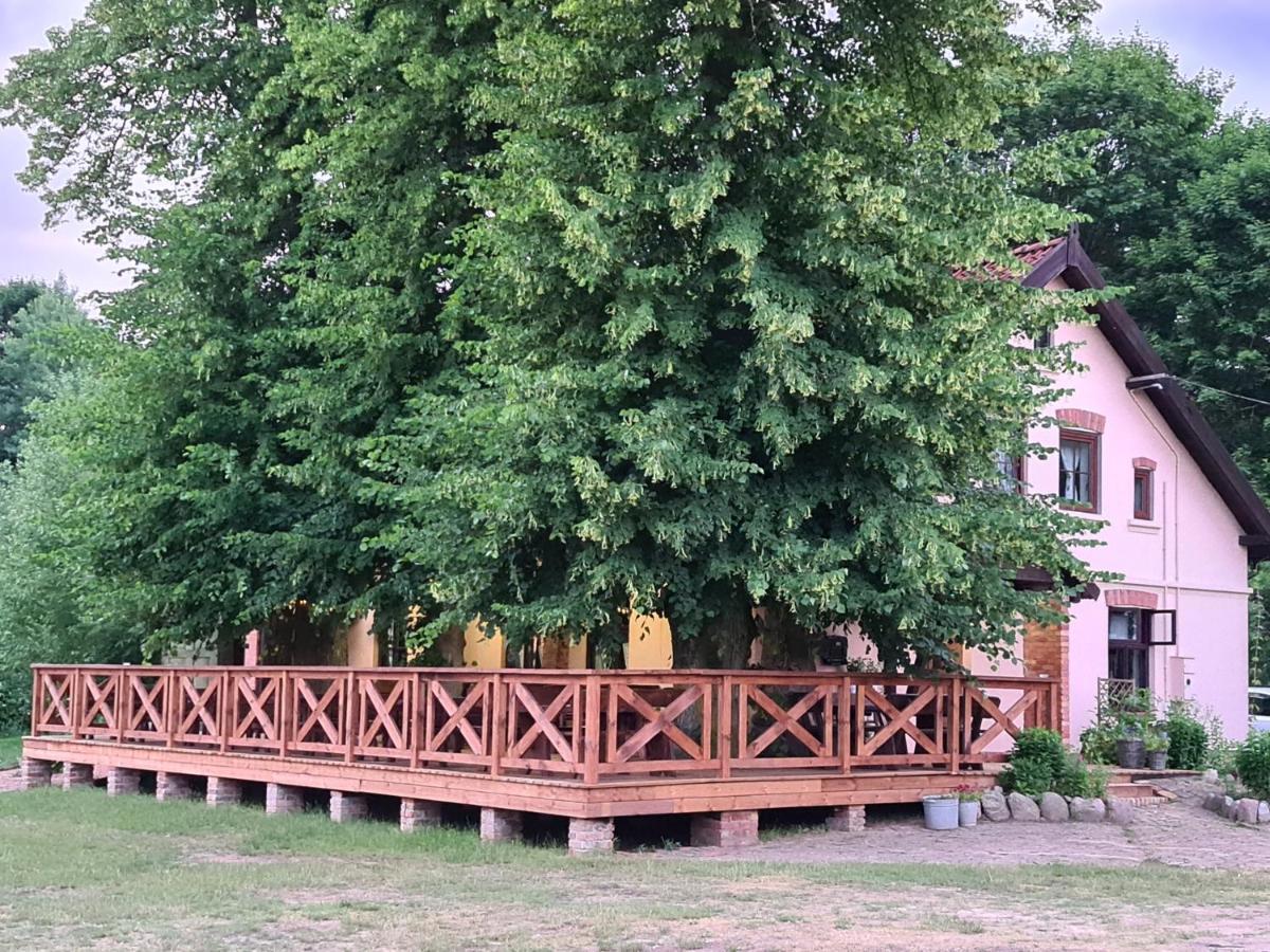 Swojski Gosciniec Prazmowo