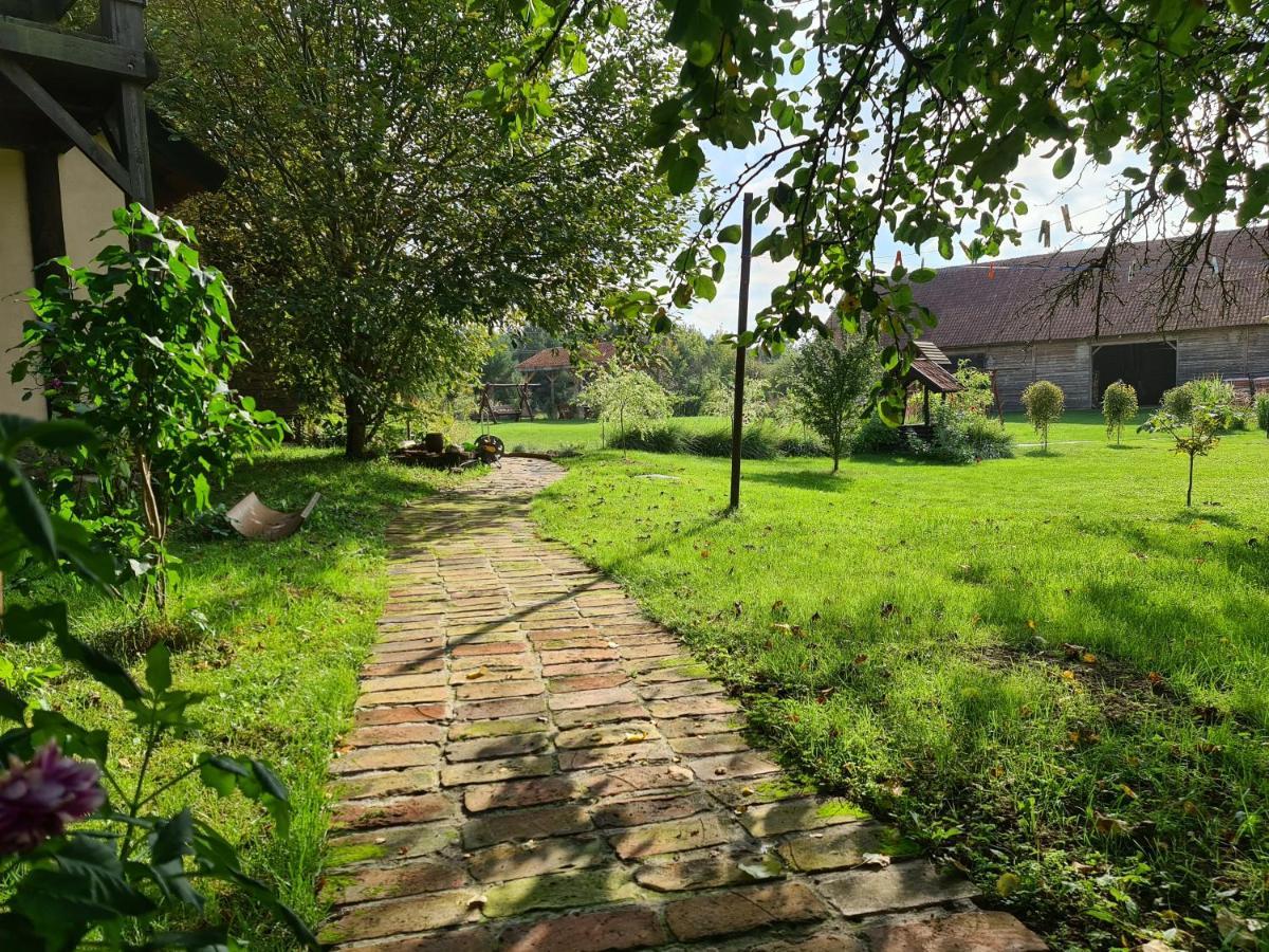 Swojski Gosciniec Bed & Breakfast *