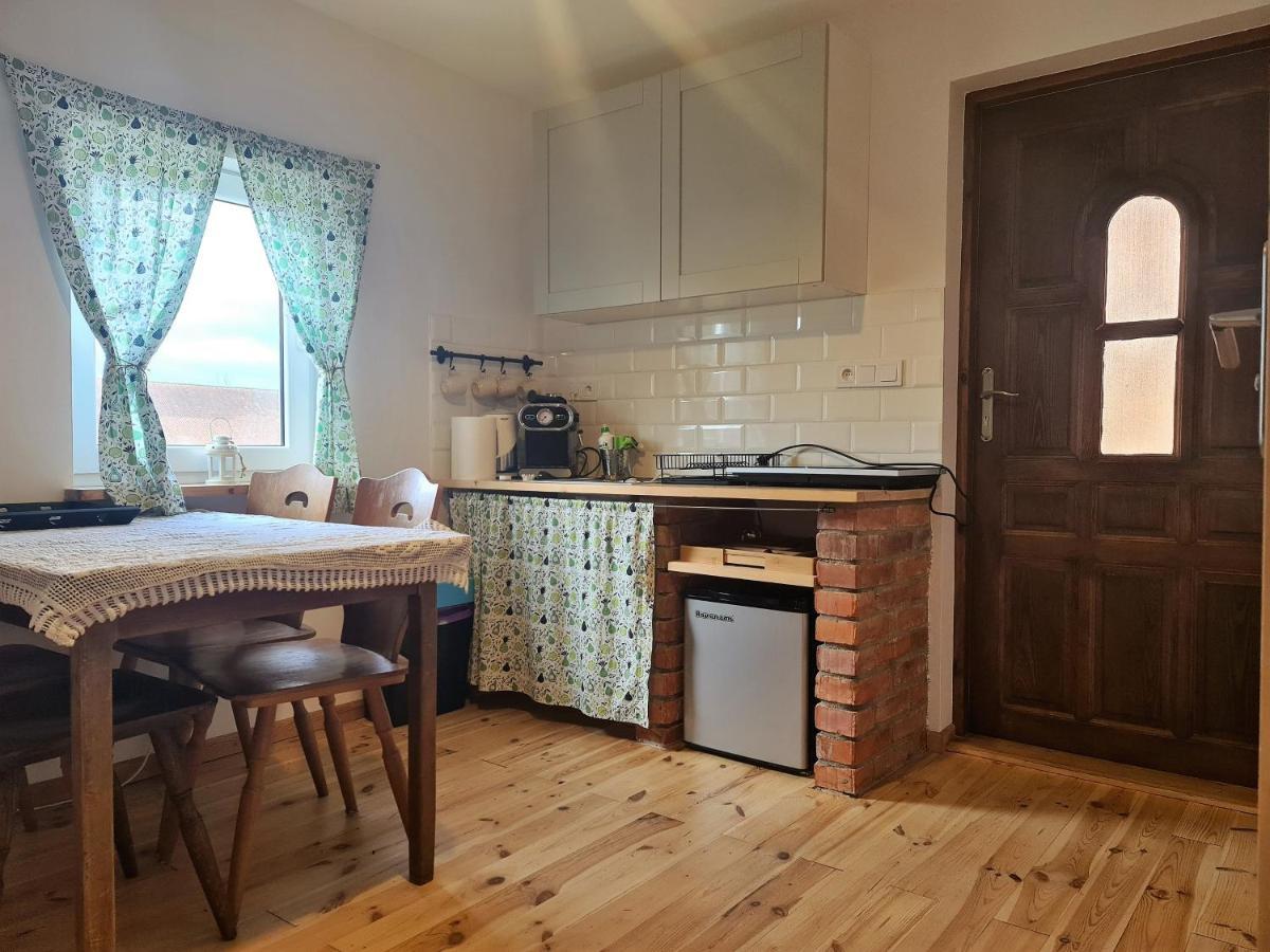 Bed & Breakfast Swojski Gosciniec Prazmowo