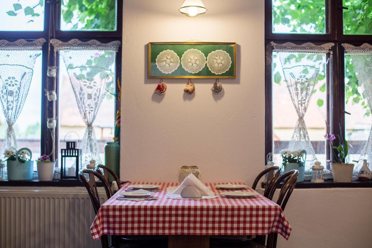 Swojski Gosciniec Bed & Breakfast *