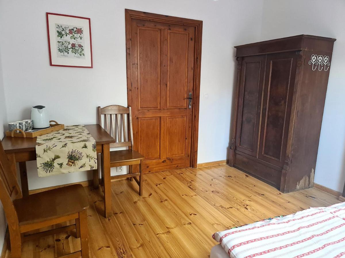 Bed & Breakfast Swojski Gosciniec *