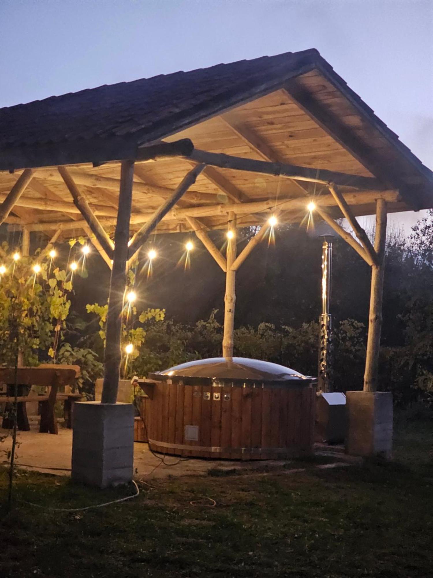 Swojski Gosciniec Bed & Breakfast Prazmowo